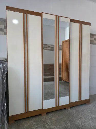 GUARDA ROUPA ROUPEIRO NOVO MONTREAL