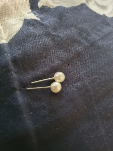 Brinco perola branca