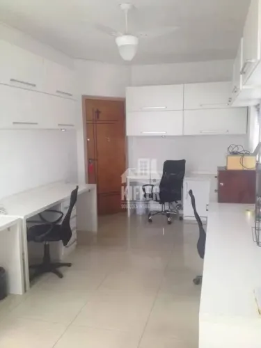 Cobertura Comercial no Centro de Niterói em Frente às Barcas