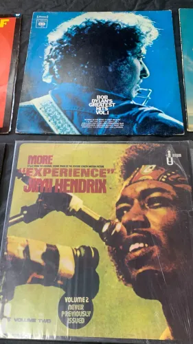 6 LPs em Vinil, anos 60/70 Steppenwolf, Janis Joplin, Jimi Hendrix, Bob Dilan..