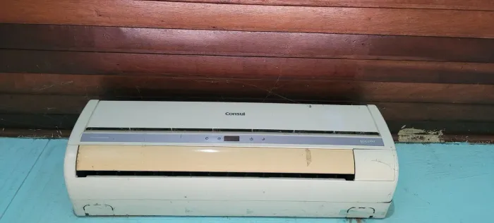 Vendo 01 ar condicionado usado