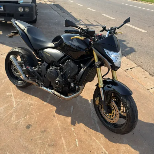 HORNET 2014 - MUITO NOVA!