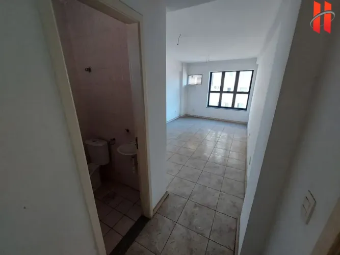 SALA COMERCIAL para alugar com 28m² de esquina com a Av. Brigadeiro Lima e Silva no Jardim