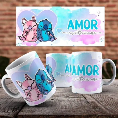 Caneca de cerâmica com estampa Stitch apaixonado