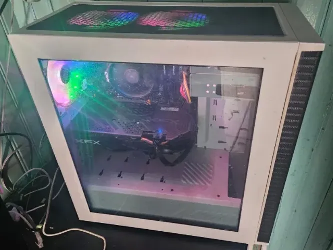 Pc Gamer Amd Ryzen 5 2600 / Radeon Xfx 580 8gb / 16gb Ram (Usado)