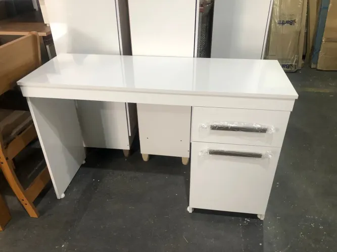 Mesa para estudo - NOVO - ENTREGAMOS