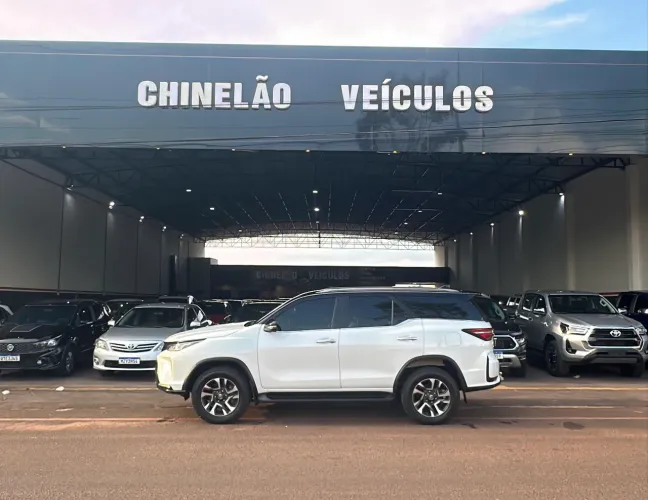 Toyota Hilux SW4 Diamond 2.8 TB 4X4 Die. Aut. 2023