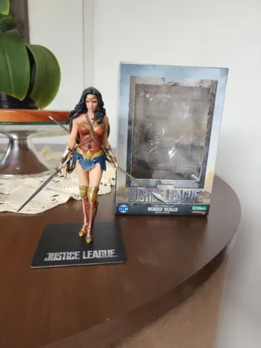 Estatua Mulher Maravilha Wonder Woman Justice League 1/10 Kotobukiya Original