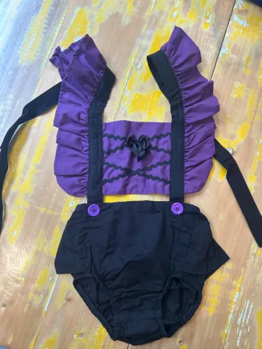 Kit Vestidos salopetes (veste tamanho 1 ao 3) tem elástico / Halloween