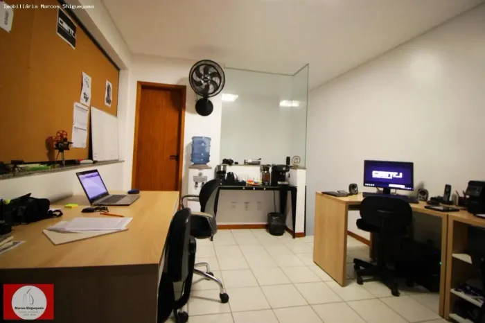 Sala Comercial para Venda em Salvador, Caminho das Árvores, 2 banheiros, 2 vagas
