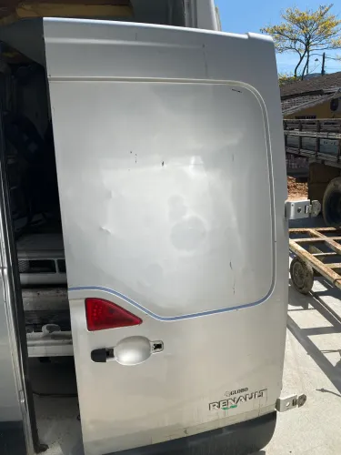 Porta Traseira Renault Master teto baixo 2015