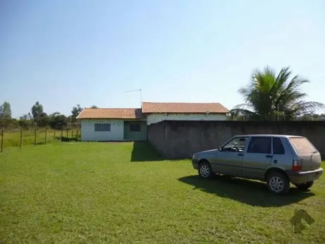 Terreno com casa com com piscina no loteamento , 200 mts do rio Aquidauana