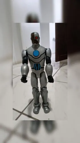 Boneco Cyborg Liga da Justiça 