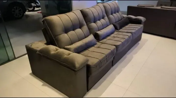 Sofá retrátil e reclinável 2.90 MT