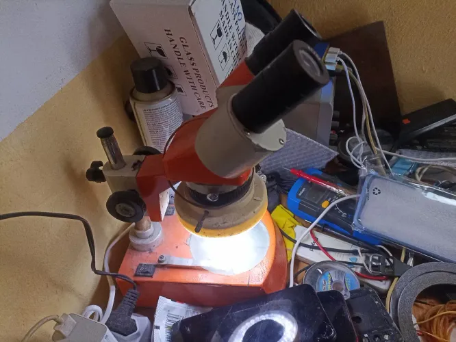 Microscópio - Ótimo estado!