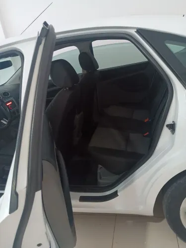 Ford Focus 1.6 S/se/se Plus Flex 8v/16v 5P 2013