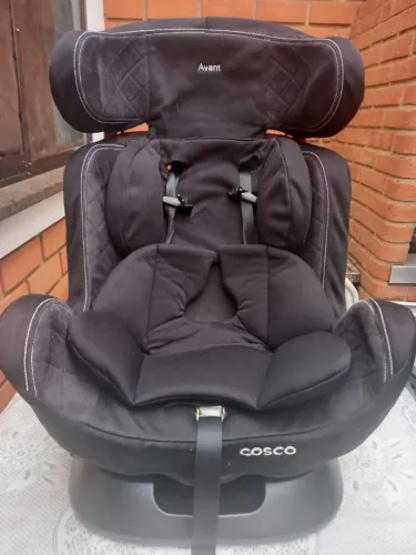  Cadeira preta Infantil 0 a 25kg Para Carro Cosco Avant