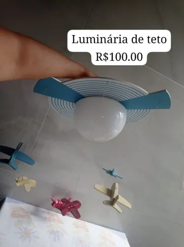 Luminária de teto infantil avião