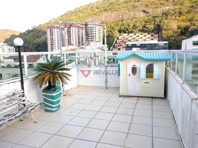 Cobertura à venda no Humaitá: 135m², 3 quartos, 2 vagas