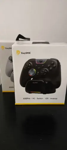 Controle EasySMX X05 PRO - COM BASE DE CARREGAMENTO