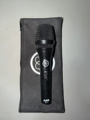 Microfone AKG P3s