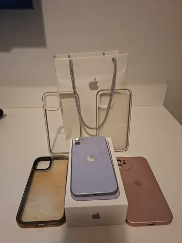 iPhone 11 Roxo 64GB + Caixa Original + 4 Capinhas