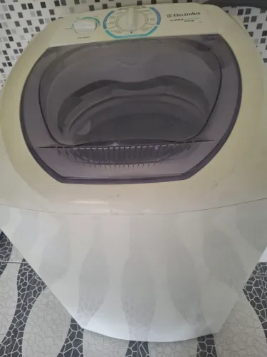 Máquina de lavar roupa Electrolux!