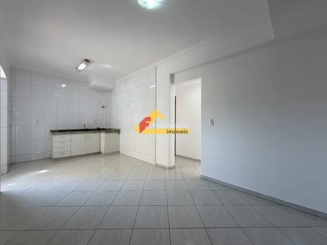 Apartamento para aluguel, 3 quartos, 1 suíte, 1 vaga, Centro - Divinópolis/MG