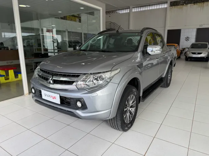 Mitsubishi L200 Triton Sport HPE-S 2.4 CD Dies. AUT 2020
