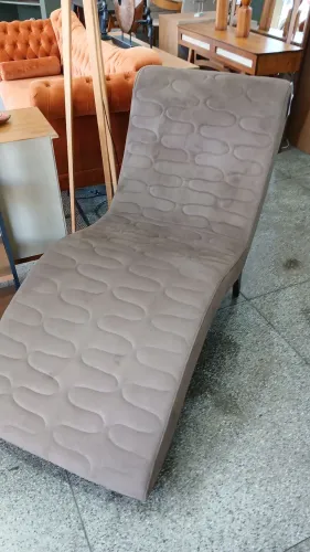 Divã com captone