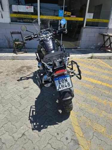 Vendo ou troco por carro BMW 1200Gs ano 2011 