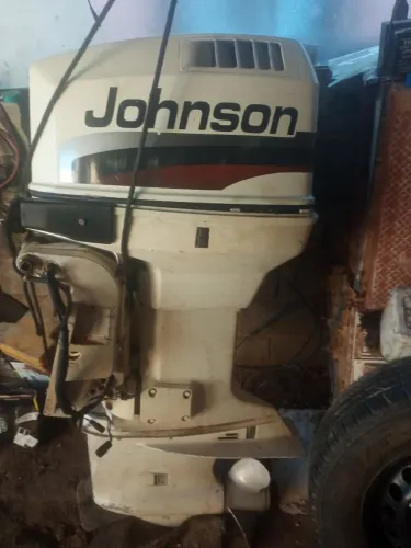 Johnson 90 HP V4