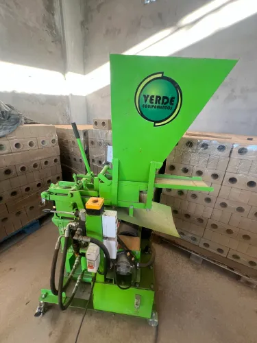 Prensa Hidraulica Tijolo Ecológico - Verde Equipamentos