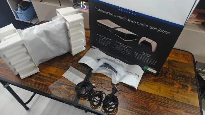 PS5 Pro praticamente novo Impecável