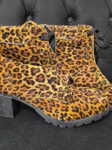 Bota de oncinha