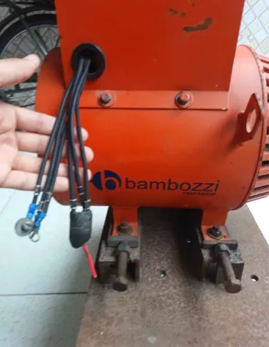 Motor trifásico 220v 7.5 kVA 