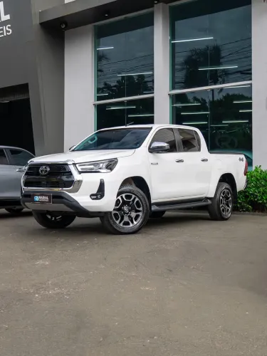 Toyota Hilux CD SRX 4X4 2.8 TDI 16V Diesel Aut. 2023