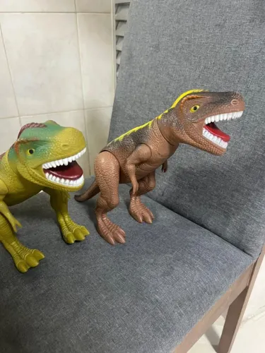 Dinossauros (brinquedos)
