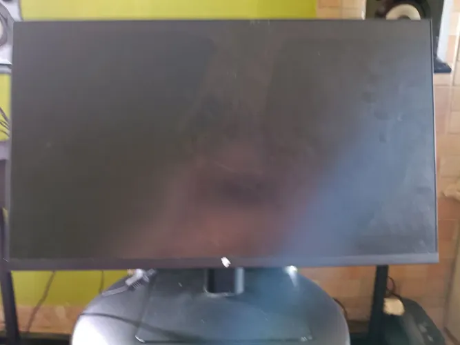 Monitor Gamer (MGN-005-23) - Retirada de peças