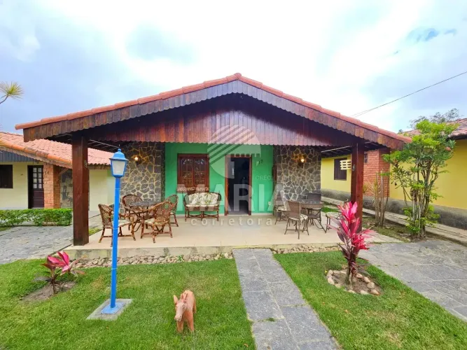 Casa térrea em condomínio fechado com 03 quartos à venda em Gravatá/PE!