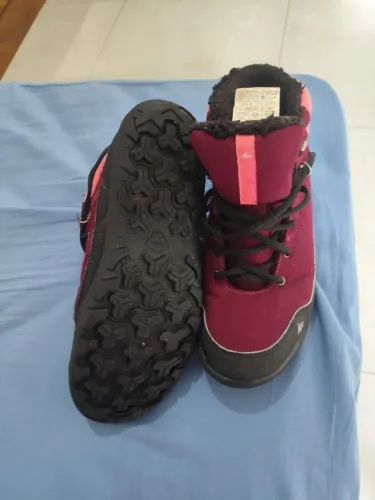 Bota/ tenis 38 impermeável conservadíssima