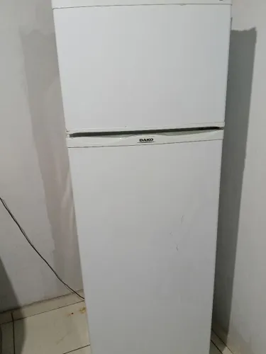 Vendo uma geladeira 