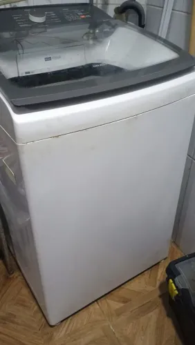 Vendo máquina Brastemp 12kg toda revisada