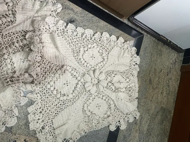 Capa de almofada de barbante confeccionada à mão