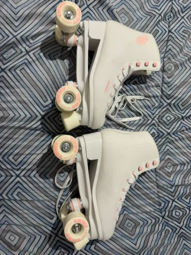Patins a venda