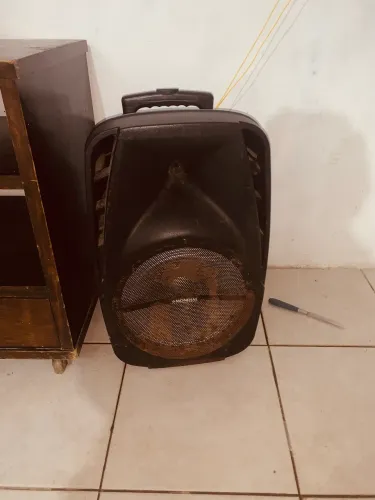 Vendo caixa de som