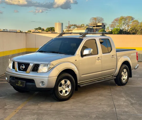 Nissan Frontier LE CD 4X4 2.5 TB Diesel Aut. 2013