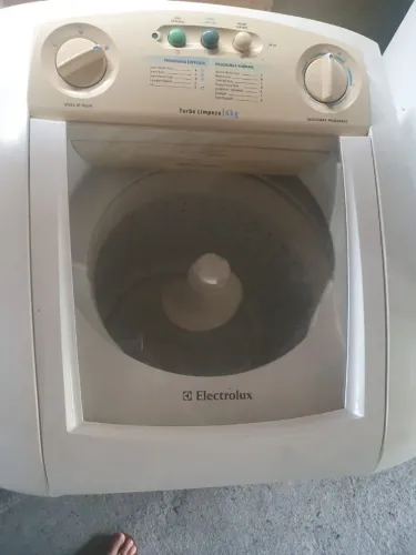 Vende-se Maquina electrolux 06kg
