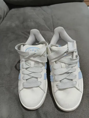 TÊNIS ADIDAS N° 38 R$ 300,00