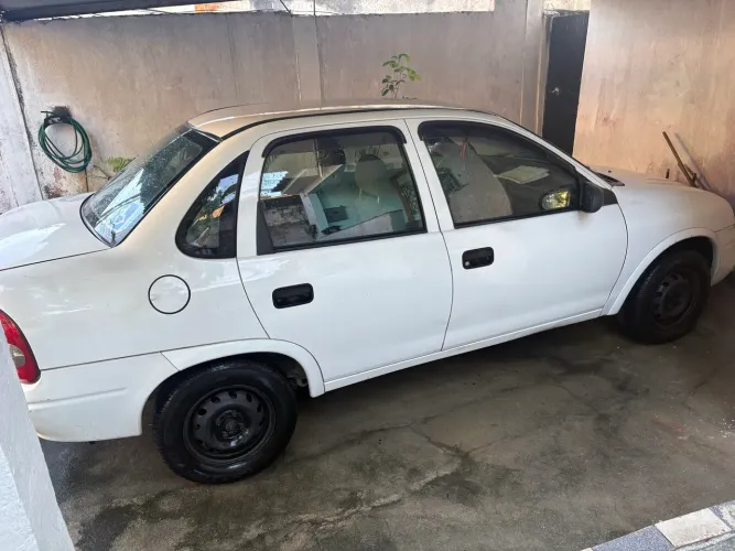 Chevrolet Corsa Sedan 1.0 MPFI 8V 71cv 4P 2003